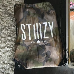 Stilzy est 2017 draw string bag nwot light weight